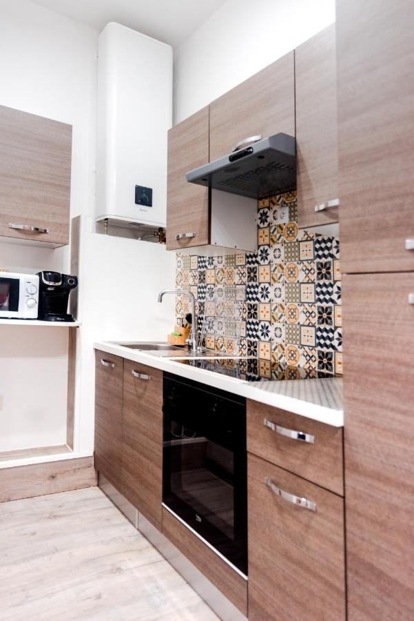 Appartement Moderne Central Avec Piscine, Garage Prive Et Terrasse Sud Юзес Экстерьер фото