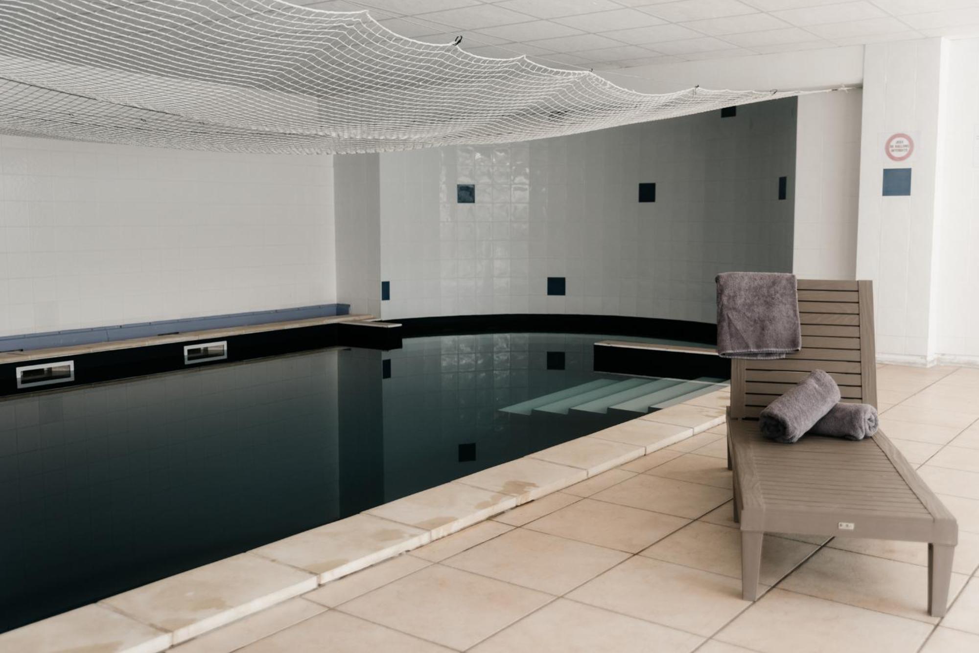Appartement Moderne Central Avec Piscine, Garage Prive Et Terrasse Sud Юзес Экстерьер фото